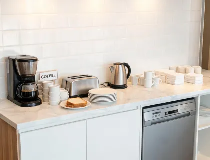 Hospitality breakfast appliance supply